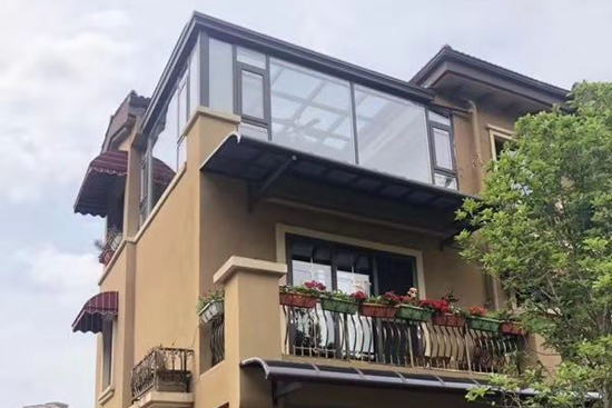 想要提高居家生活質量，你家里需要一道伊盾安全門窗！112702