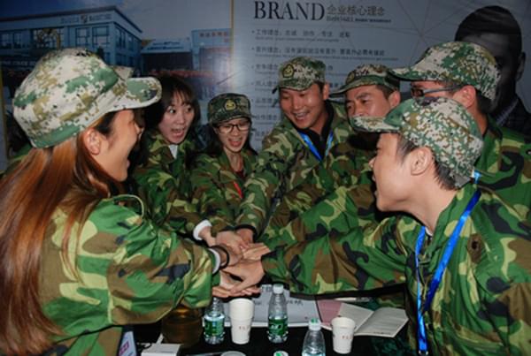 佛山鋁合金門窗加盟哪家好？伊盾門窗好