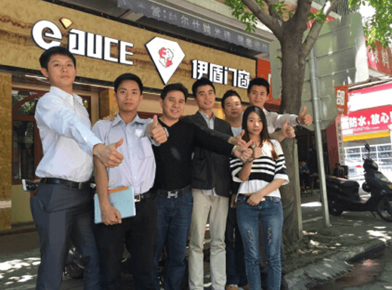 百城千店，萬里行