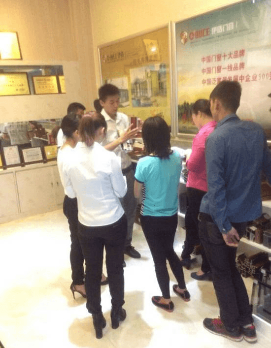 百城千店，萬里行