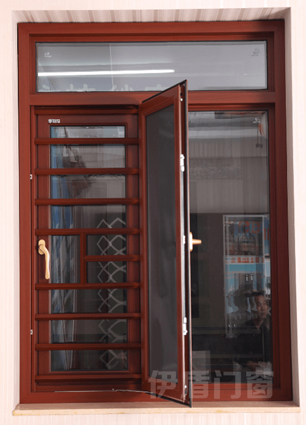 伊盾門窗&ldquo;首家使用門窗安全格&rdquo;