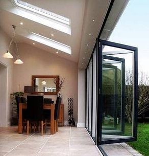 鋁合金門(mén)窗