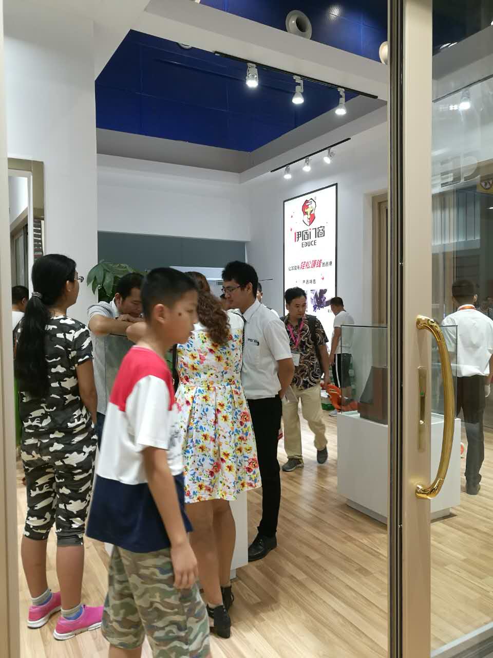 伊盾門窗廣州建博會(huì)現(xiàn)場(chǎng)