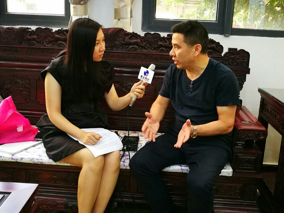 伊盾門窗受邀佛山飛躍924廣播電臺專訪