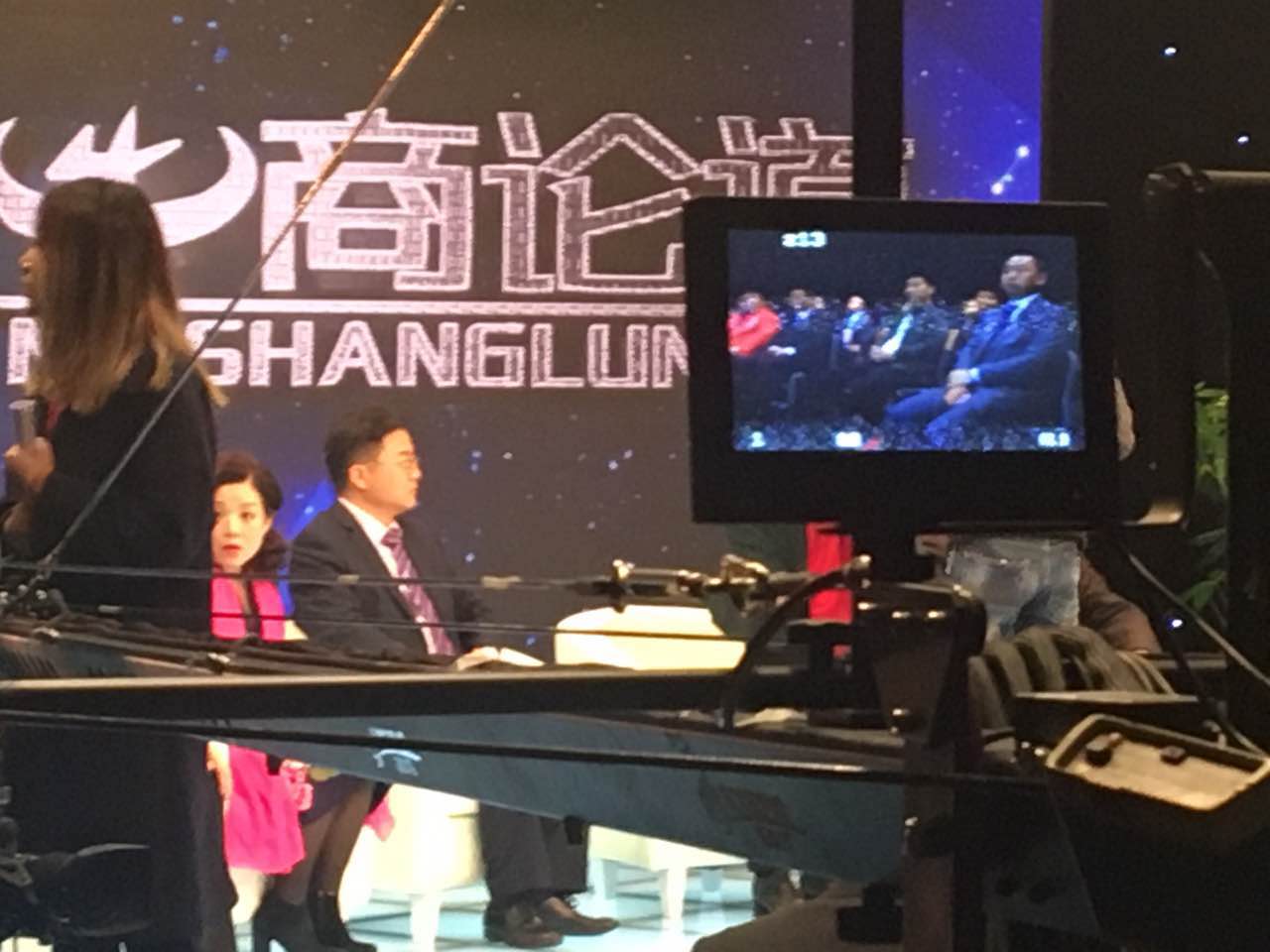 伊盾門窗受邀中央電視臺專訪